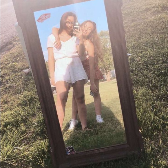 Meet your Posher, Danielle - Picture 1 of 1